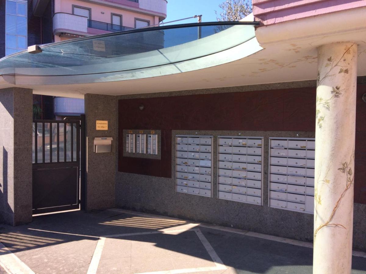 Appartamento Victoria Con Parcheggio Privato Civitavecchia Zewnętrze zdjęcie